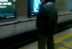 男人撒尿视频,一场关于撒尿的视觉奇遇